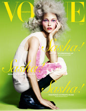 Load image into Gallery viewer, Vogue Singapore: Issue Thirty Four, Kitsch
